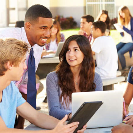 groups of people using computers